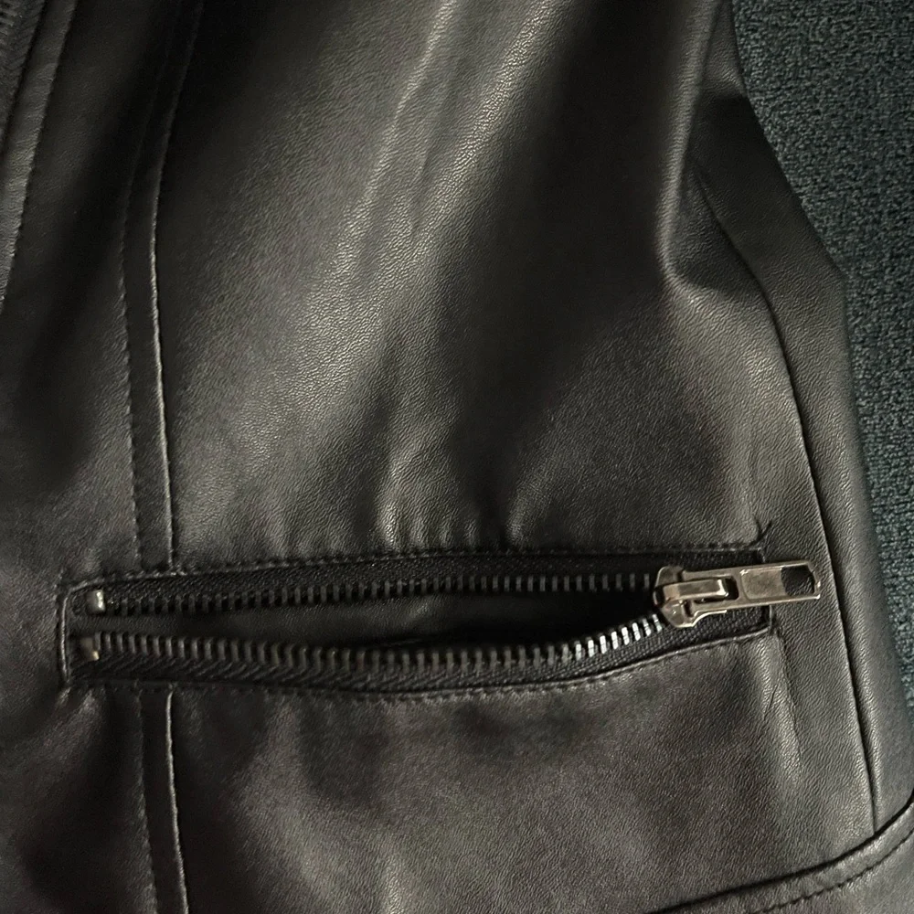 1990’s Vest Studded faux leather Sexy Biker Vibe - Picture 3 of 7